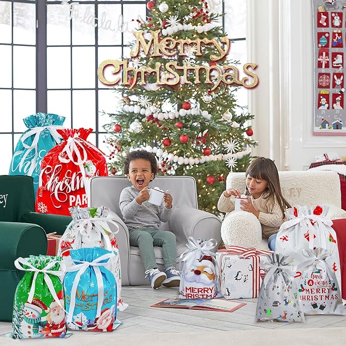 Julklappspåsar i mixade storlekar 30-pack