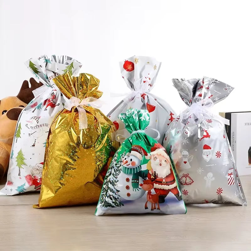 Julklappspåsar i mixade storlekar 30-pack